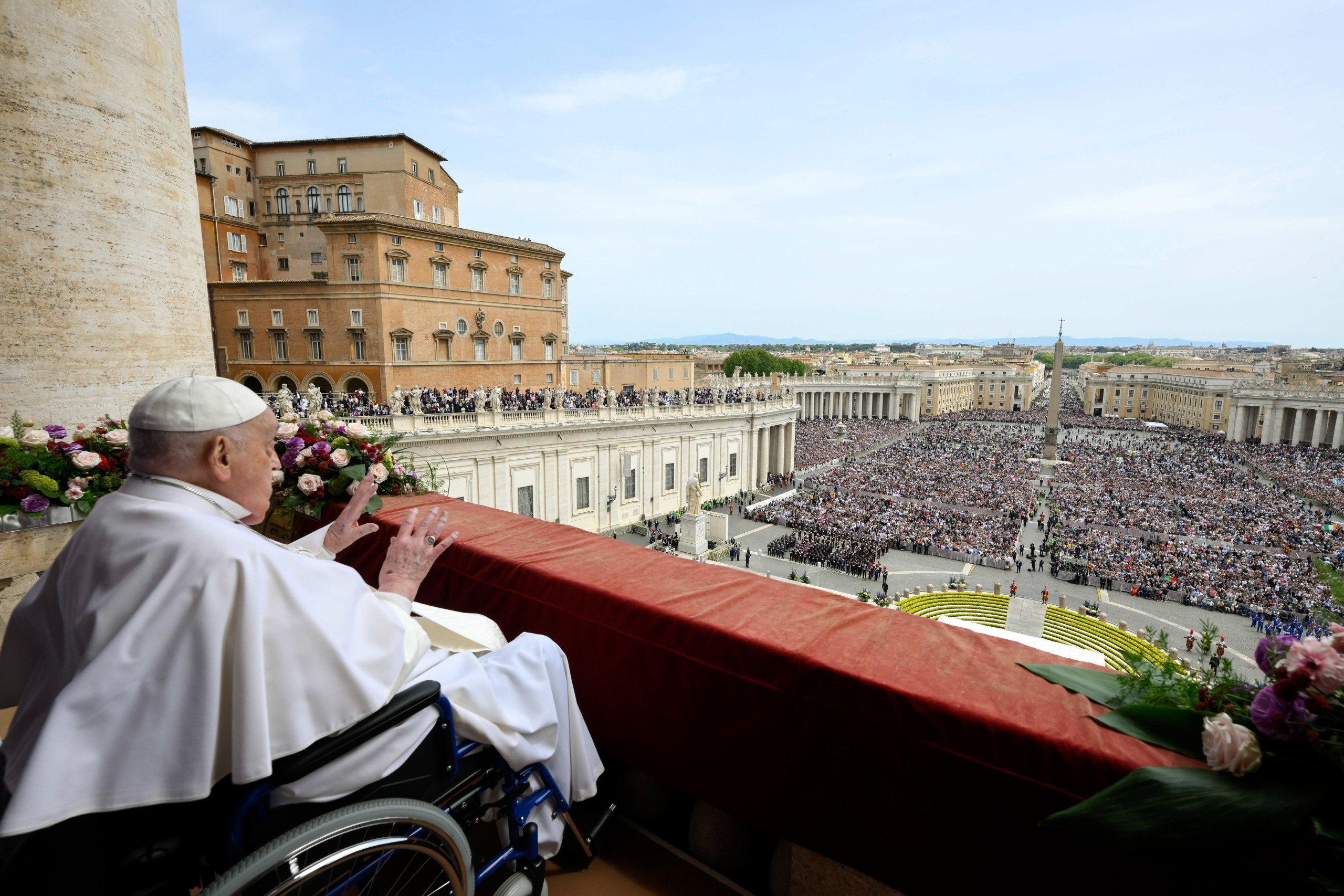 EASTER MASS ST. PETER’S SQUARE 2025